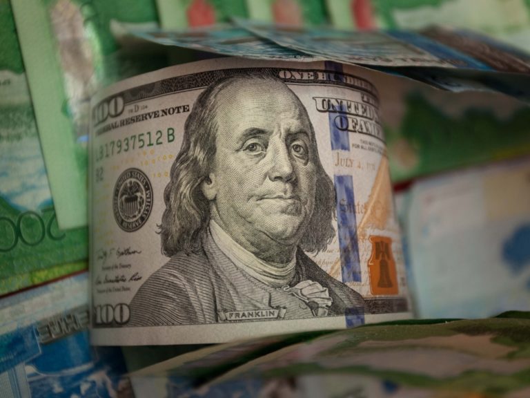 ترامپ ساياساتى تەڭگەنىڭ باعامىنا ءتيىمدى بولىپ تۇر