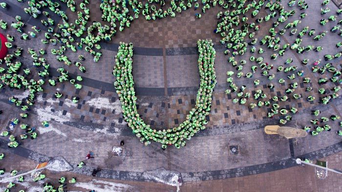 ۆولونتەرلار فلەشموب وتكىزدى