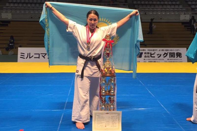 كەكۋشينكاي كاراتەدەن الەم چەمپيوناتىندا قازاقستان قۇراماسى ەكىنشى ورىن الدى