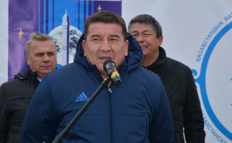 بولات ەسماعامبەتوۆ: گراناتكين تۋرنيرىندە جاستارىمىز جەڭىسكە جەتەدى