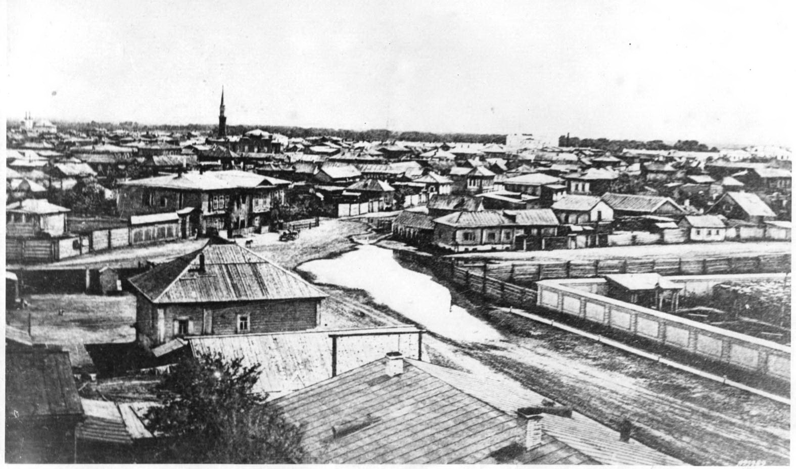 سەمەي. تۇلعالار تۇرعان تاريحي عيماراتتار