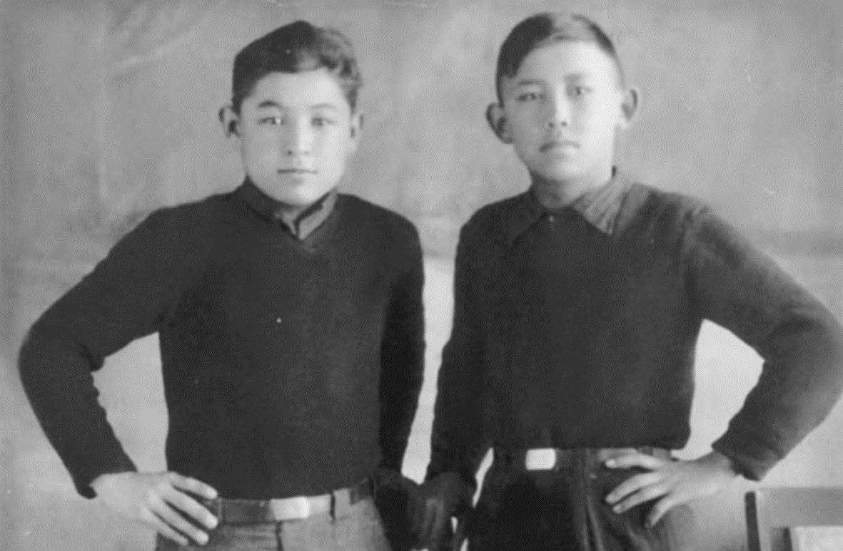 تۇمانباي اقىننىڭ دوسى