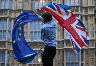 ەليزاۆەتا II «برەكسيتتى» باستاۋعا رۇقسات بەردى