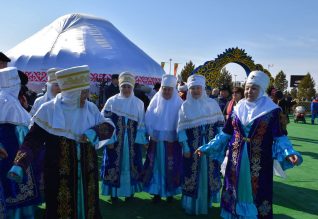 قازاق – قاشاندا قازاق!