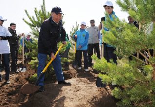 پرەزيدەنتتەر ەككەن كوشەتتەر