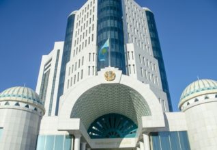 جۇمىسپەن قامتۋ ماسەلەلەرى تالقىلاندى