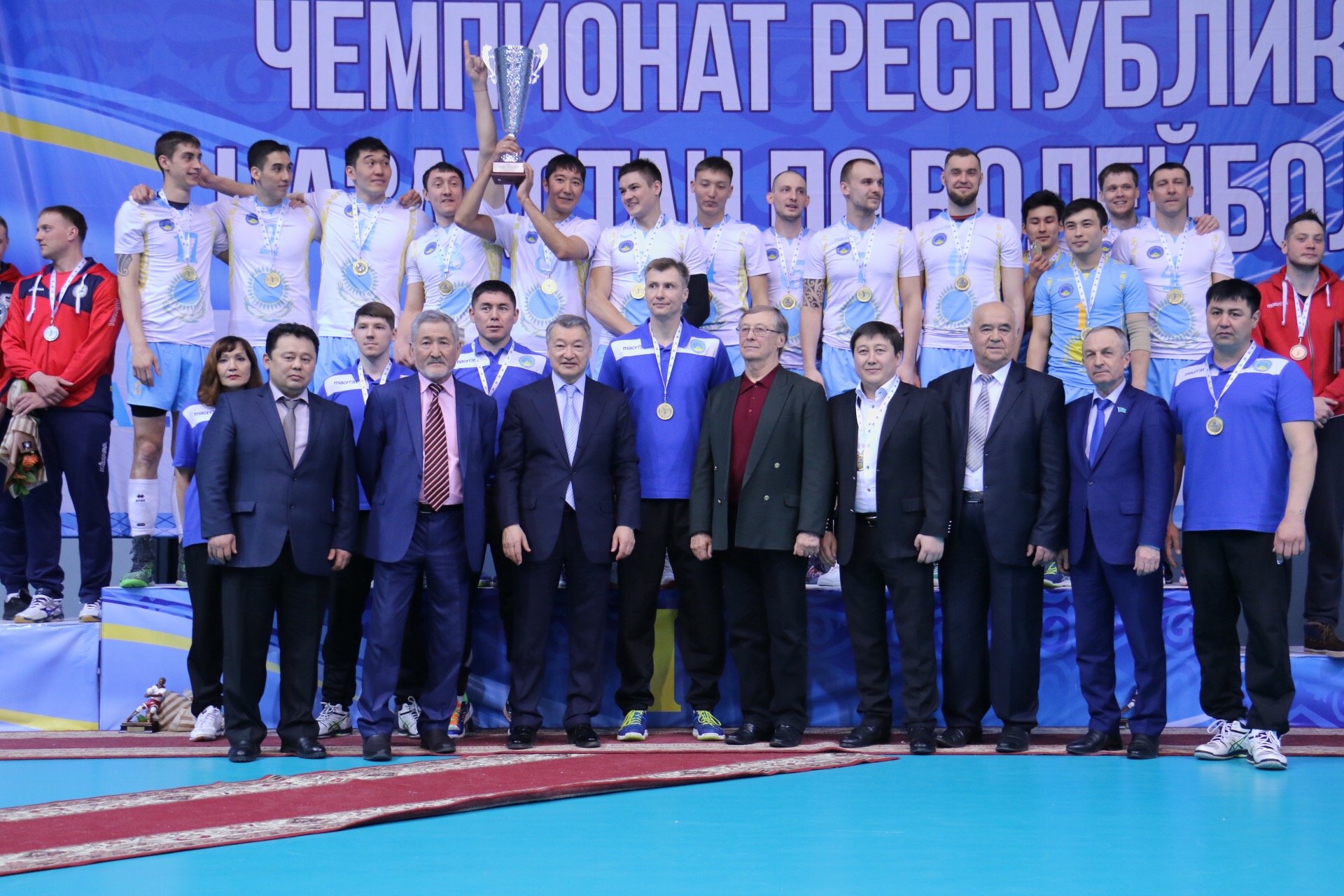 «التاي» ۆولەيبول كومانداسى ەل چەمپيونى اتاندى