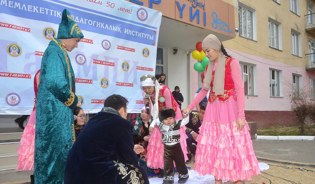 جامبىلدىق ستۋدەنتتەر اراسىندا ۇلتتىق ويىنداردان جارىس ءوتتى