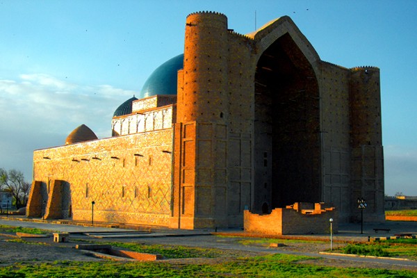 تۇركىستاندا ناۋرىزدى تويلاۋ باستالدى