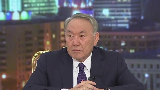 قازاقتىڭ جەرىنە جانى اشيتىن ەكى ادام بولسا, سونىڭ ءبىرى – مەنمىن