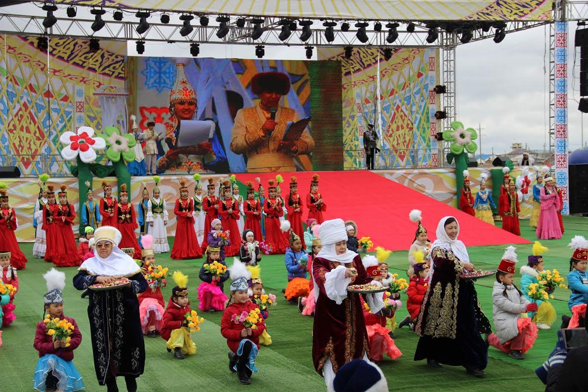 اتىراۋداعى ناۋرىز مەيرامى