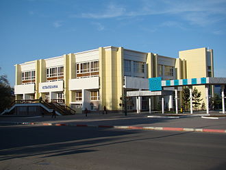 الاش ارىستارىنىڭ ءبىرى ەلدەس وماروۆتى ەسكە الۋ كەشى ءوتتى