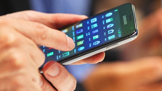 قازاقستاندىقتار ءموبيلدى بايلانىسقا اقشا جۇمساۋدى ازايتتى