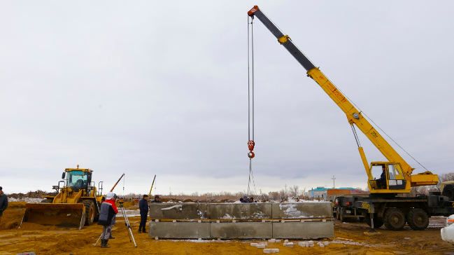 ۇكىمەت باسشىسى اقتوبەدەگى "نۇرلى جەر" باعدارلاماسىنىڭ ورىندالۋ بارىسىمەن تانىستى