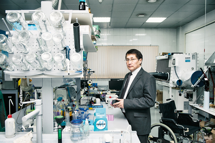 قازاق عالىمى جۇماباي باكەنوۆ ەرەكشە اككۋمۋلياتور ويلاپ تاپتى