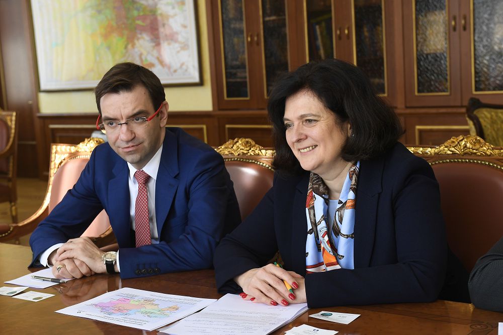 ​الماتى اكىمى ەقدب ديرەكتورىمەن كەزدەستى