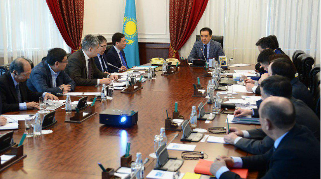 ۇكىمەت ۇيىندە دەنساۋلىق ساقتاۋ ماسەلەسى ءسوز بولدى