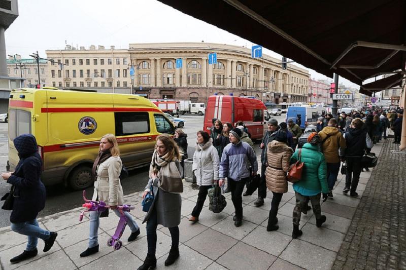 سانكت-پەتەربۋرگتە ءۇش تاۋلىك قارالى كۇن جاريالاندى