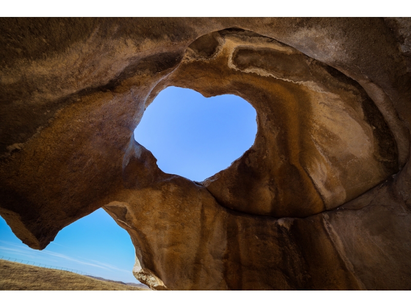 جانبولات اۋپباەۆ. ​جۇمباق جەر 