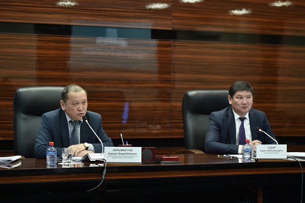 ب.نۇرىمبەتوۆ: "ازاماتتاردى سۇرانىستاعى كاسىپكەرگە وقىتاتىن بولامىز"