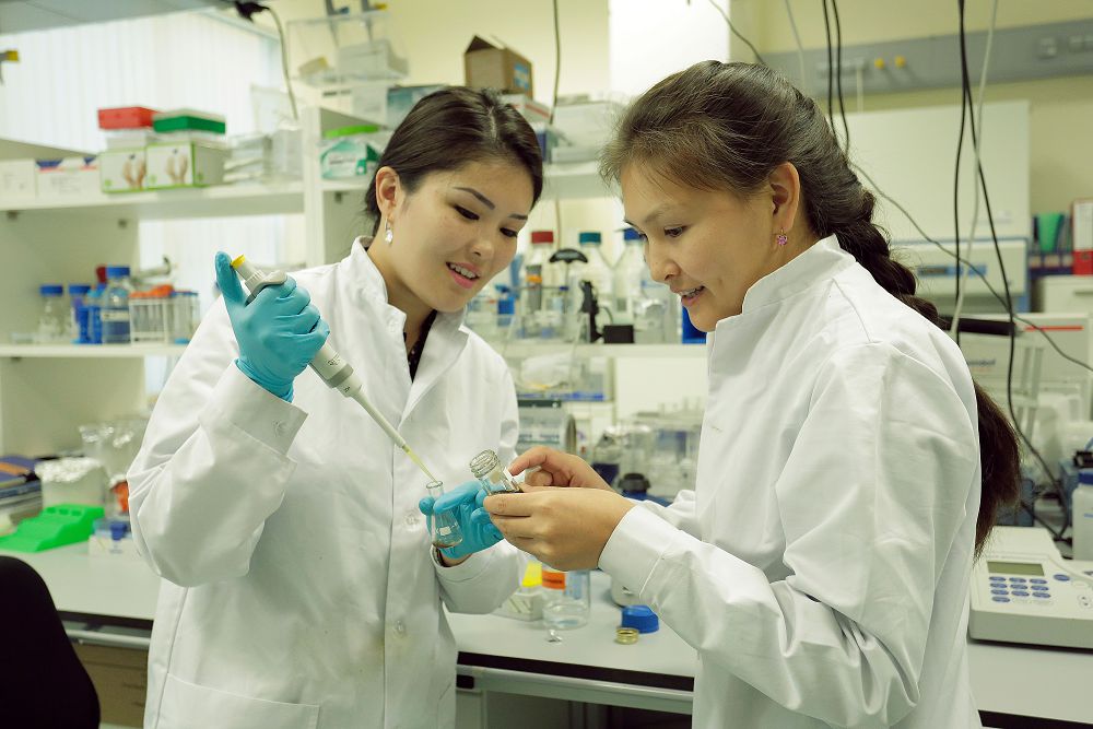 ەل برەندىنە بەت بۇرعان نازارباەۆ ۋنيۆەرسيتەت