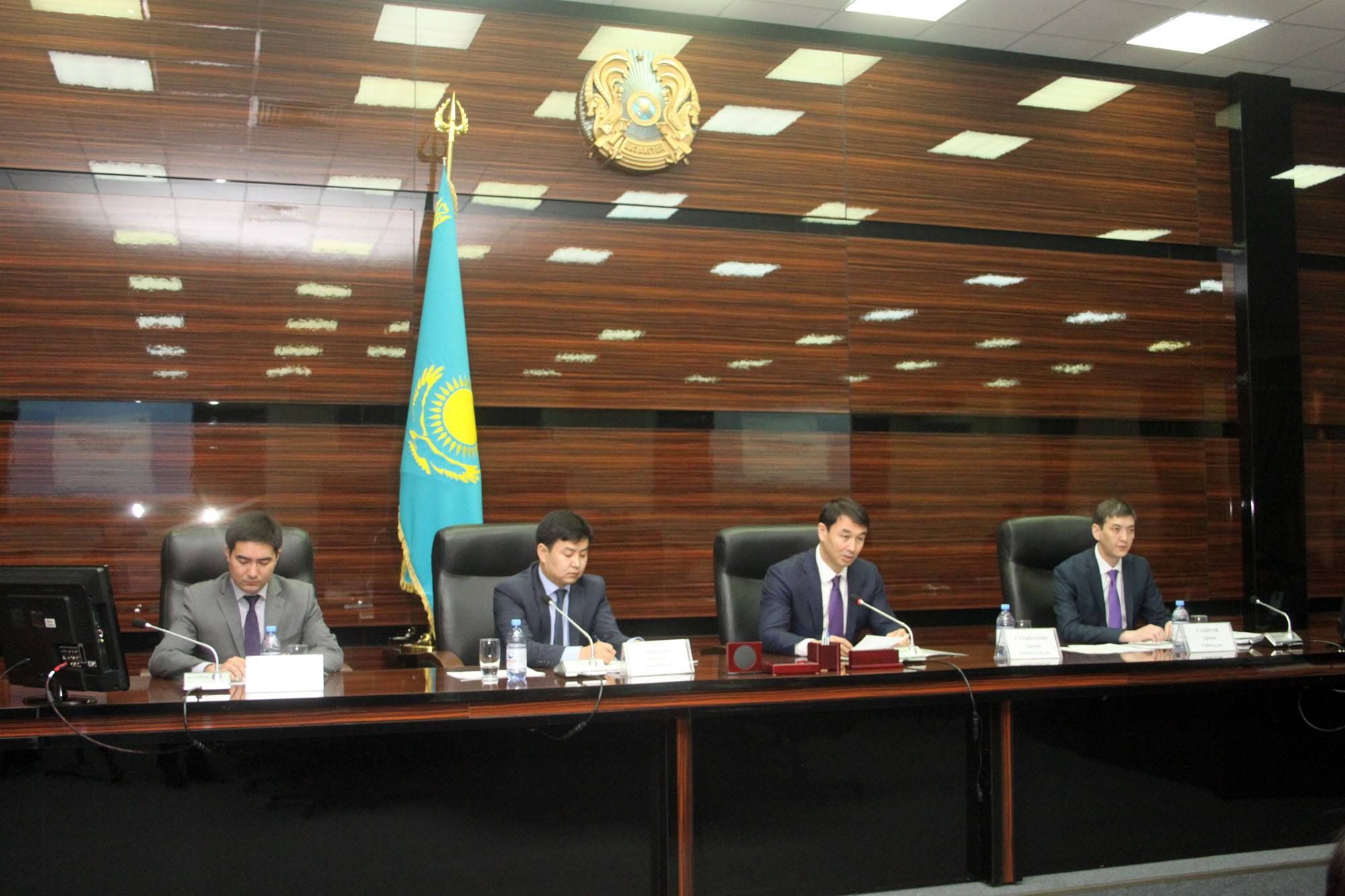 ​وقو-دا مەملەكەتتىك-جەكەشەلىك ارىپتەستىك جوبالارىن جۇزەگە اسىرۋدىڭ وڭتايلى جولدارى تالقىلاندى