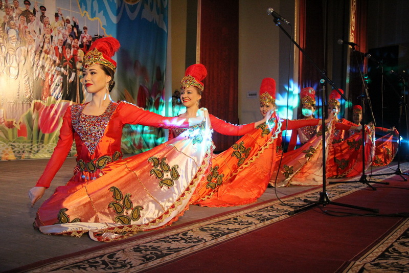 دوستىقتىڭ ءان مەن ءبيى جاراسىپ...