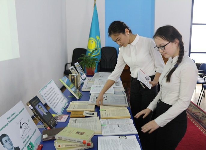 سۇلتانماحمۇت ساباق بەرگەن مەكتەپ