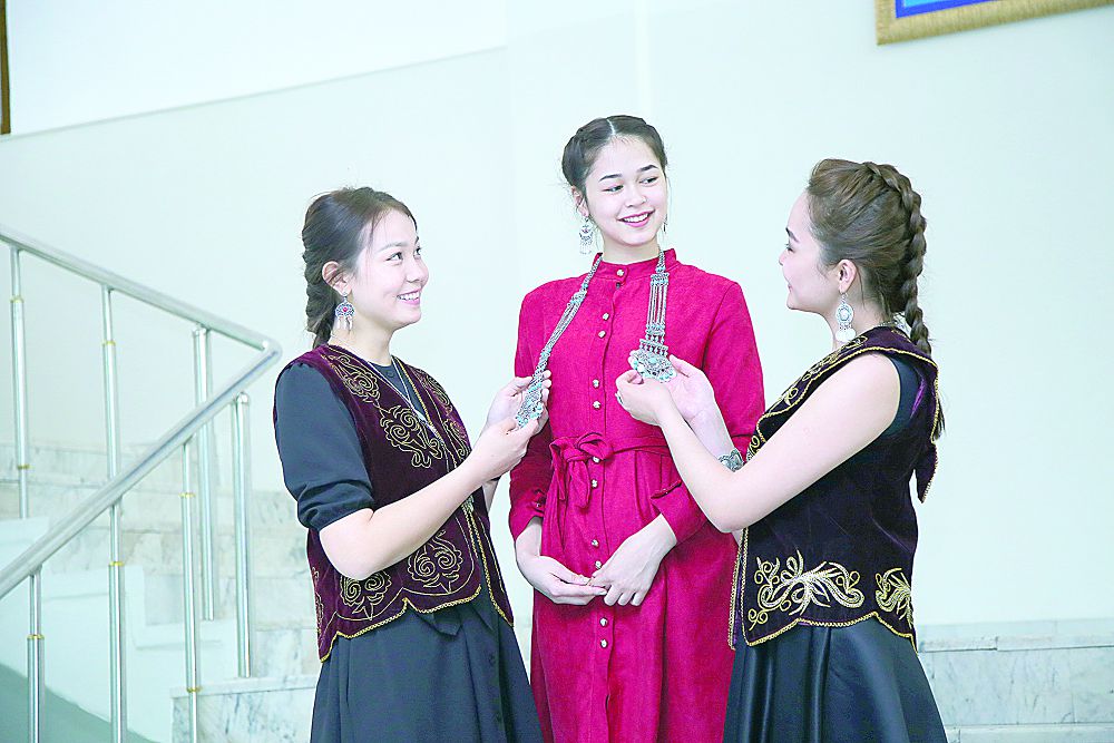 «قىز جىبەكتىڭ» قىزدارى-اي!