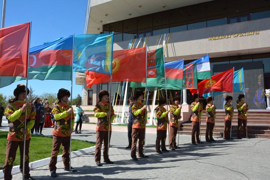 تۇركىستاندا تۇركى الەمى تەاترلارىنىڭ فەستيۆالى باستالدى