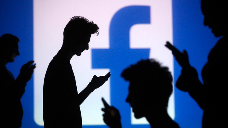 تىكەلەي ەفيردەگى قىلمىس. فەيسبۋك ونىمەن قالاي كۇرەسپەك؟