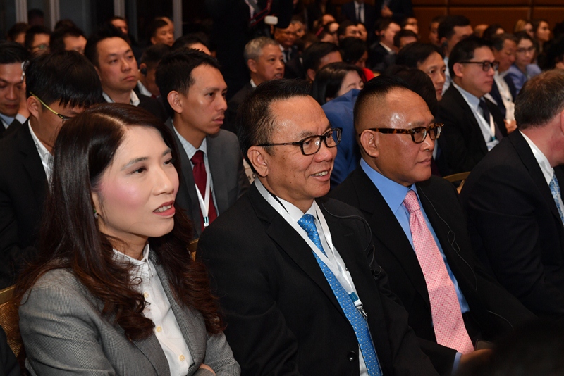 الماتى اكىمى سينگاپۋر بيزنەسمەندەرىن ەلگە ينۆەستيتسيا سالۋعا شاقىردى