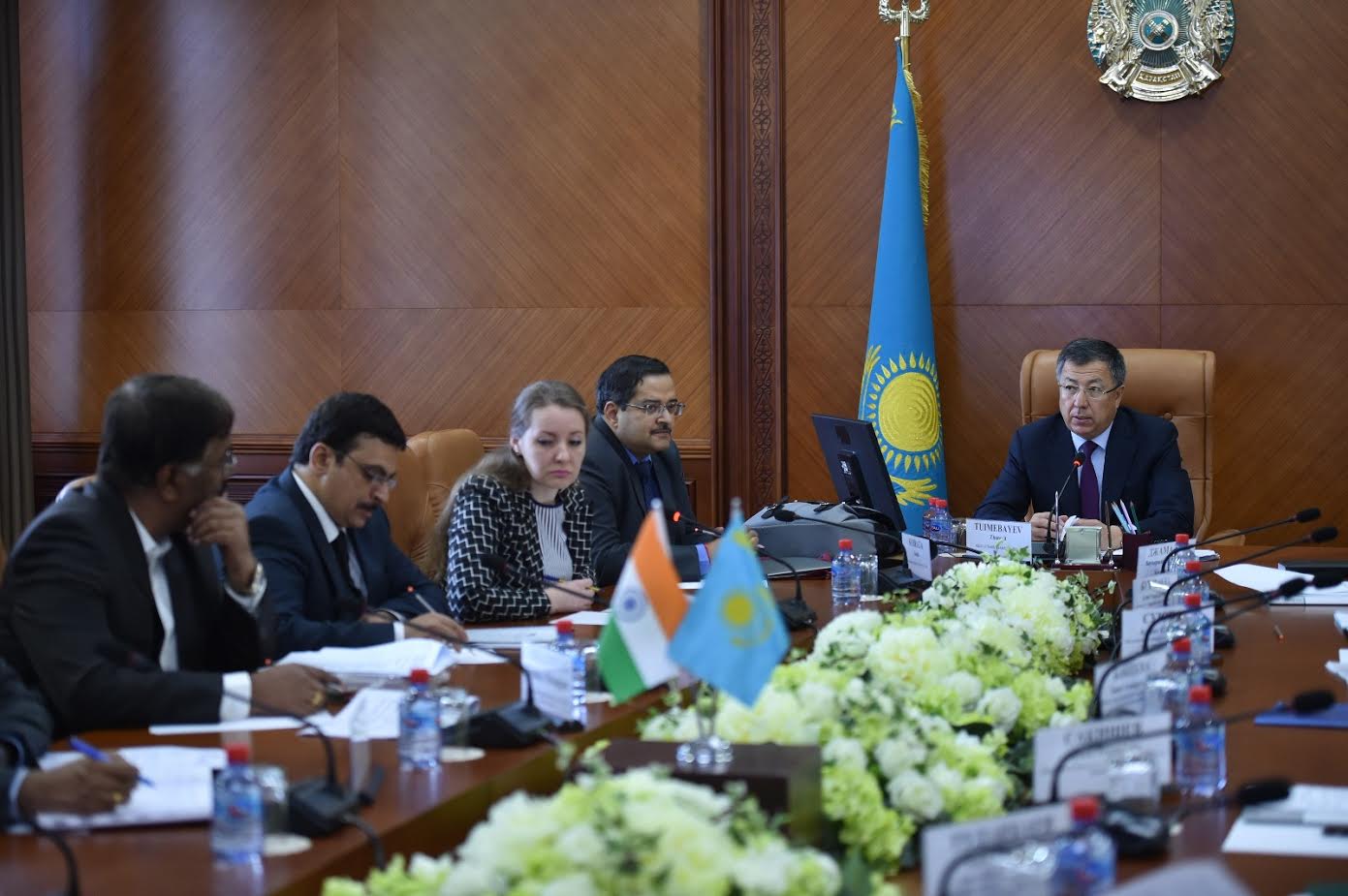 ۇندىستاندىقتار جەڭىل ونەركاسىپكە قارجى سالادى