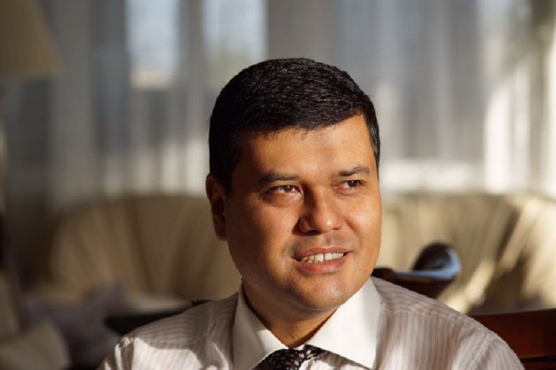 ۇلتتىق بانك حابارلايدى, تۇسىنىكتەمە بەرەدى, تۇسىندىرەدى