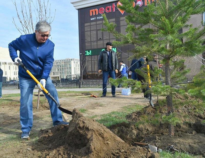 ​سەناتورلار سەنبىلىككە قاتىستى 