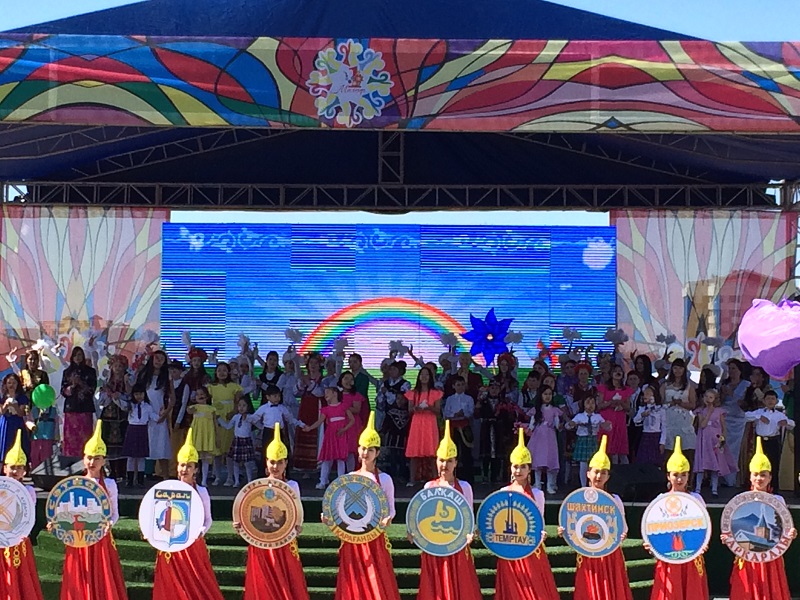 ​قاراعاندى بىرلىك كۇنىن قالاي تويلادى؟ 