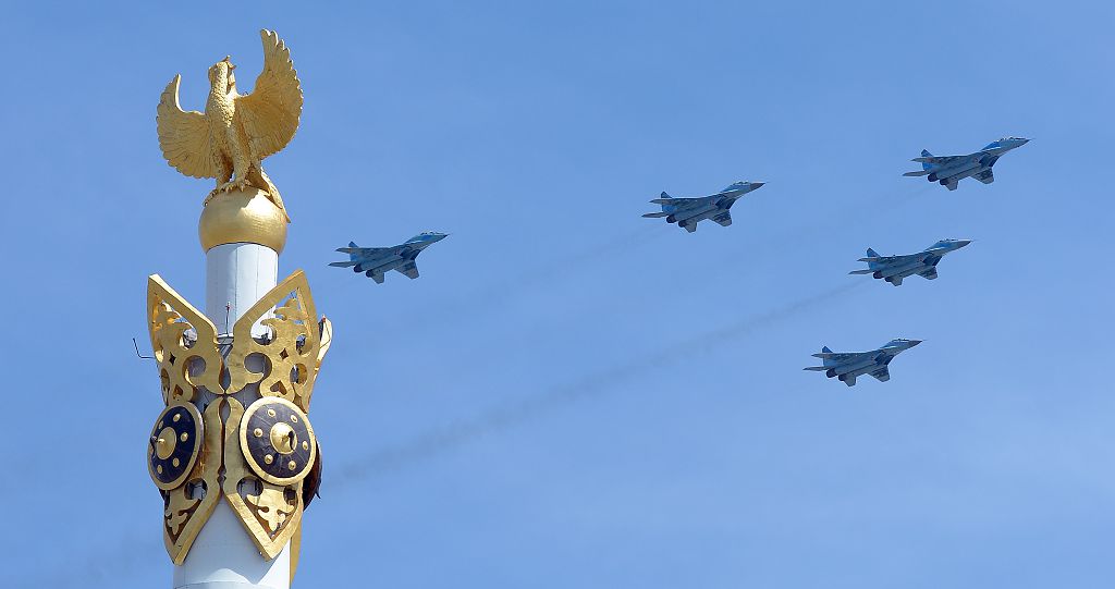 كوك اسپاننىڭ كۇزەتىندە