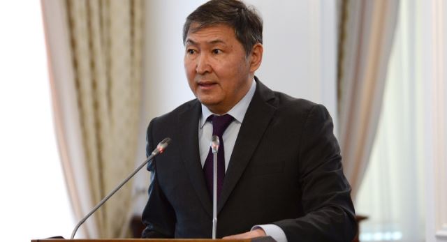 قازاقستاندا ونەر سالاسىنداعى ماماندار ارتۋدا