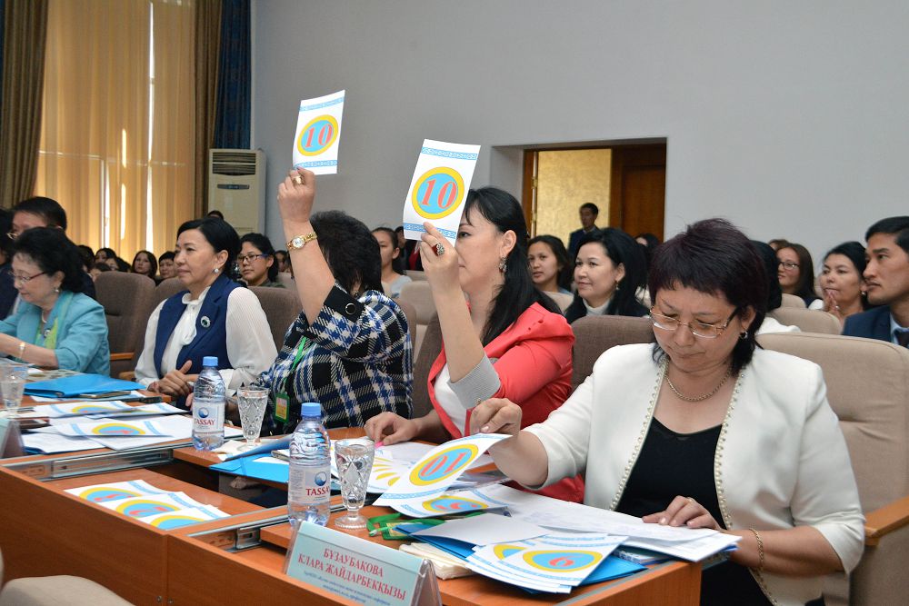 بولاشاق ۇستازدار ءبىلىم بايگەسىندە باق سىناستى