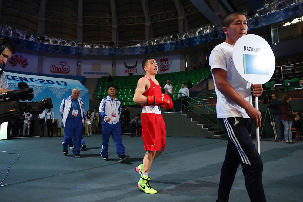 قايرات ەراليەۆ تە جارىس جولىنان شىعىپ قالدى (ۆيدەو)