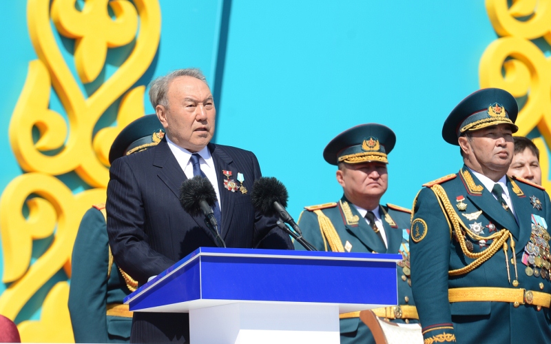 ەلباسى قازاقستاندىقتاردى قارۋلى كۇشتەردىڭ 25 جىلدىعىمەن قۇتتىقتادى