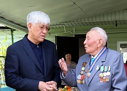 پرەزيدەنتتىڭ ۇستازى 100 جاسقا تولدى