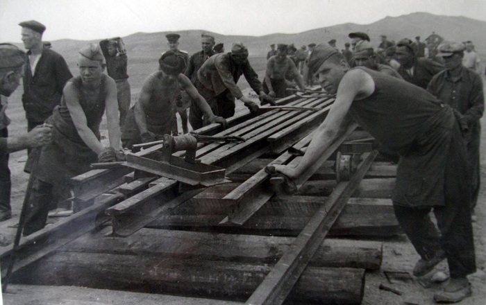 تۇرمەدەن قاشقان باتىرلار