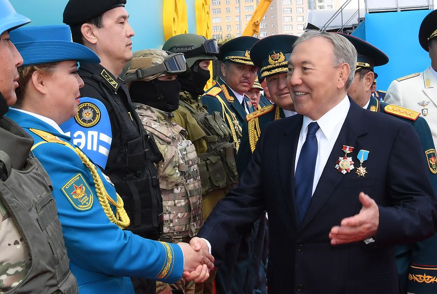 ەل ايبىنى اسقاقتاعان كۇن