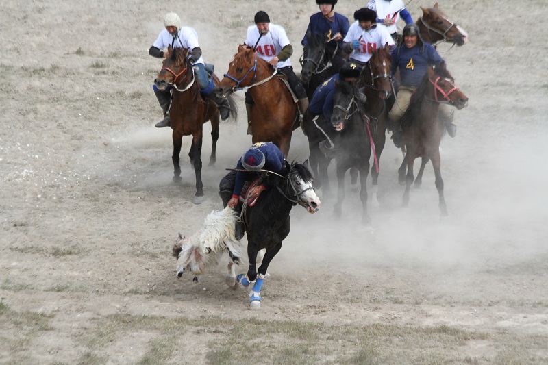 اتىراۋدا الامان بايگە ءوتتى