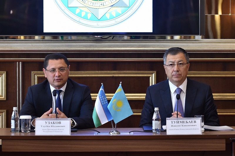 وقو اكىمى جيزاق وبلىسىنىڭ اكىمى باستاعان دەلەگاتسيامەن كەزدەستى