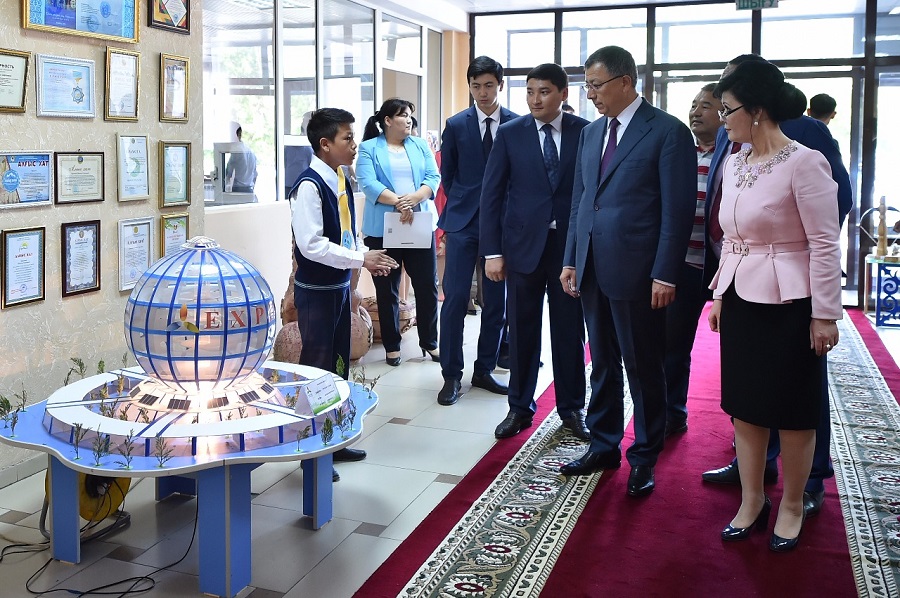 وڭتۇستىك قازاقستاننان ەكسپو-2017 كورمەسىن تاماشالاۋعا ءتورت مىڭعا جۋىق وقۋشى بارادى