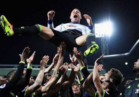 "چەلسي" ۋاقىتىنان بۇرىن انگليا چەمپيونى اتاندى