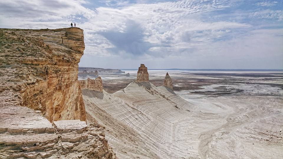 ەلىڭدى تانۋ جەرىڭدى تانۋدان باستالادى