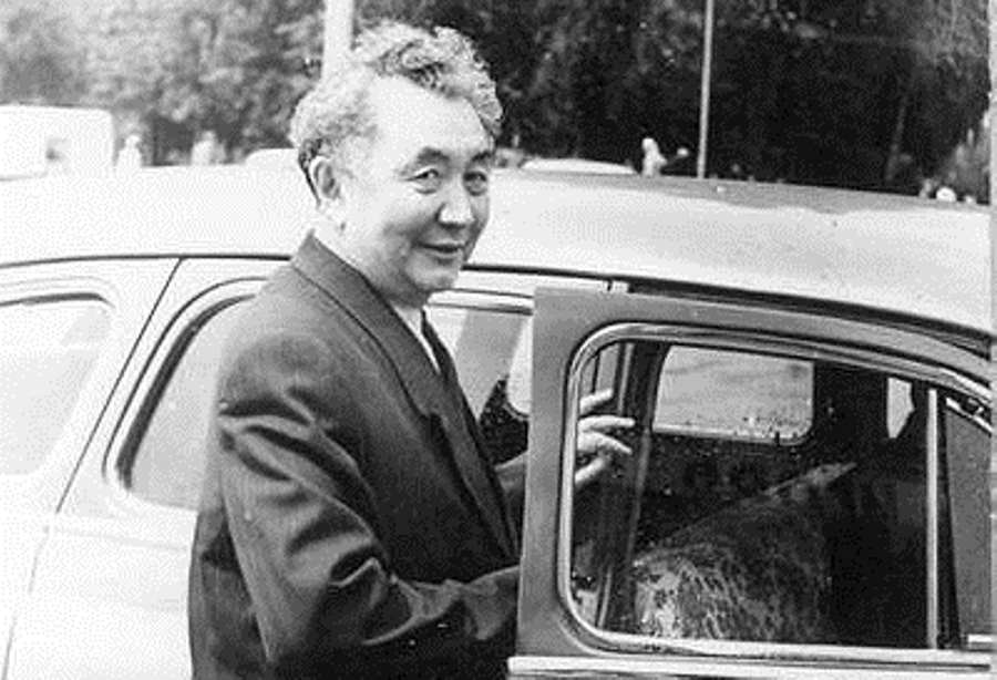 اقمولا وبلىسىندا قانىش ساتپاەۆتىڭ ەسكەرتكىشى اشىلادى